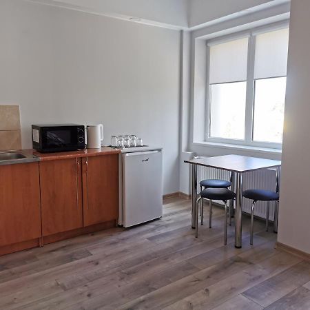 Hotel Viesbutis Kelyje Uciana Zewnętrze zdjęcie